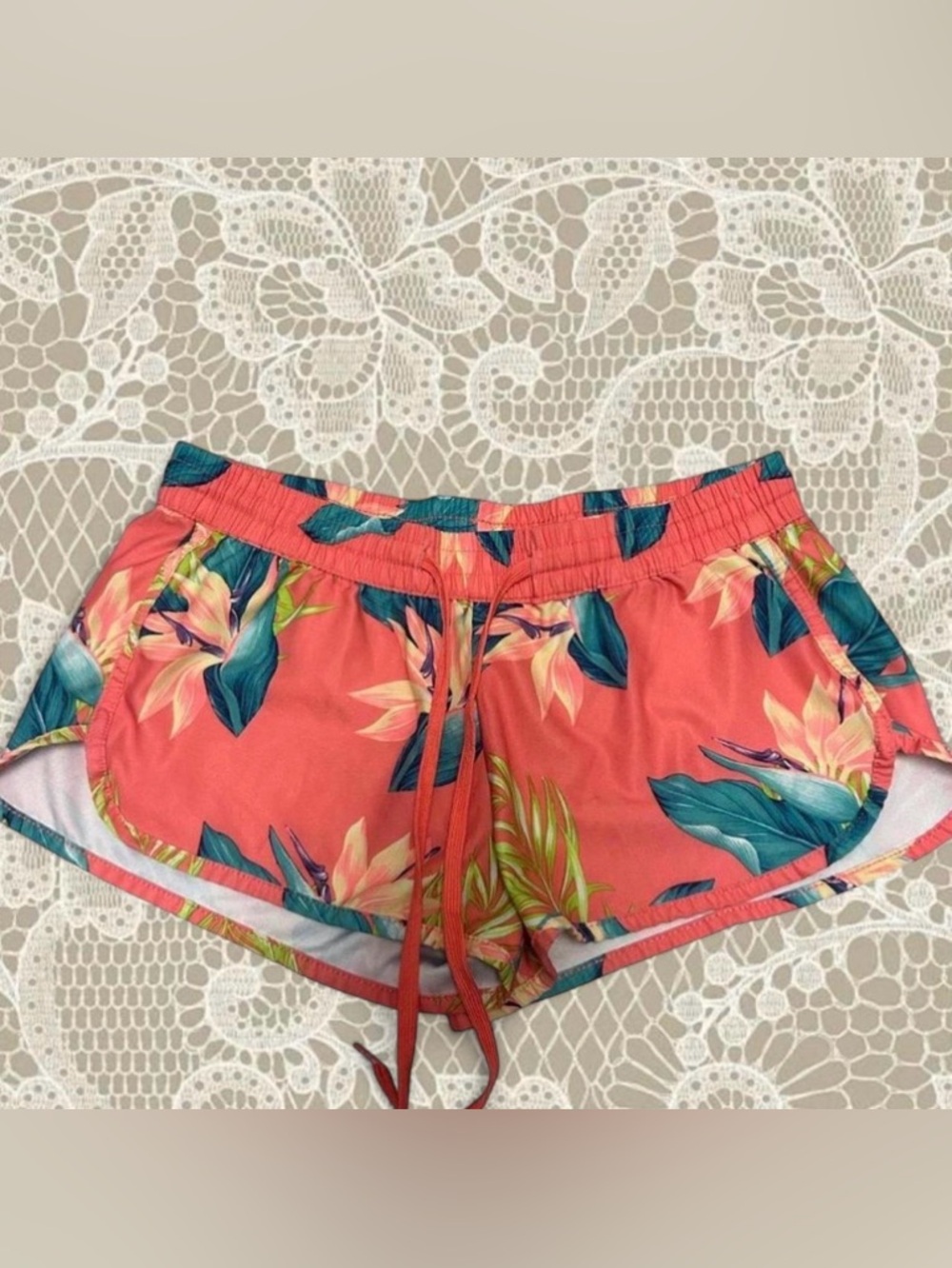 Stunning Vintage Topical print Swim shorts !! <33